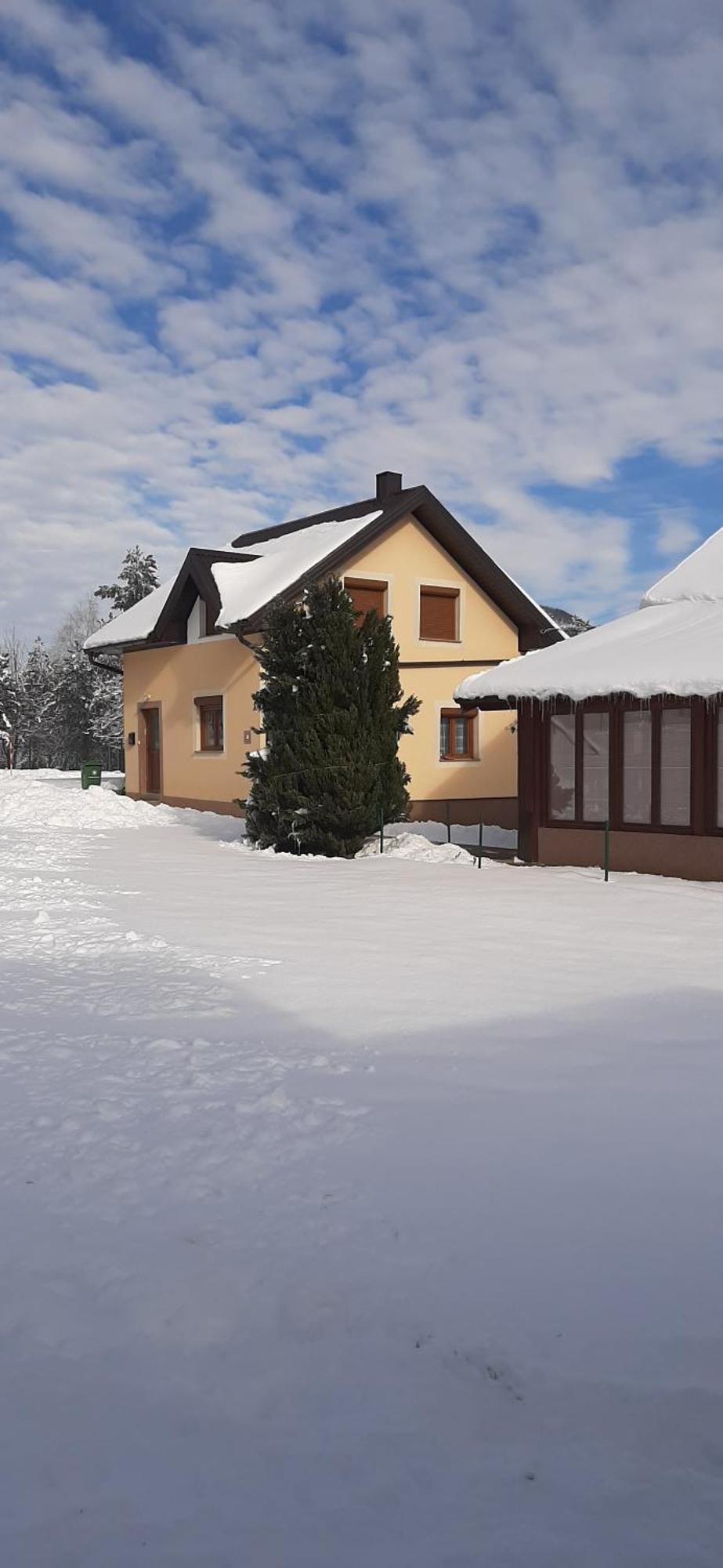 Apartments Marija Vrelo Koreničko 외부 사진