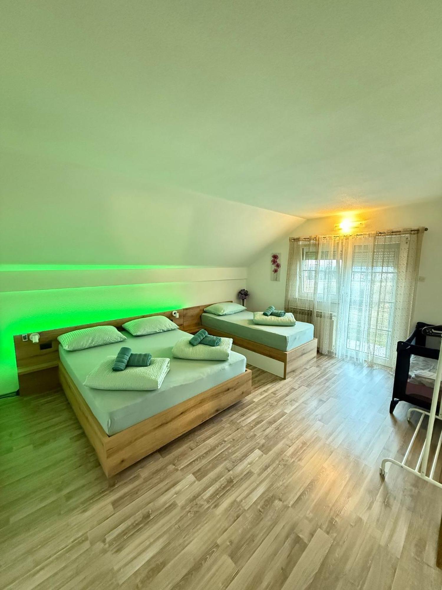 Apartments Marija Vrelo Koreničko 외부 사진