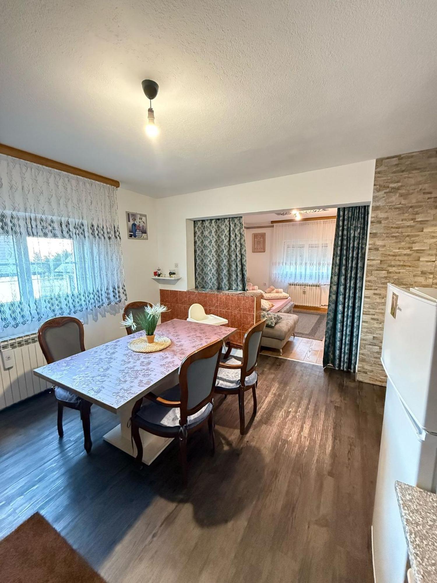 Apartments Marija Vrelo Koreničko 외부 사진